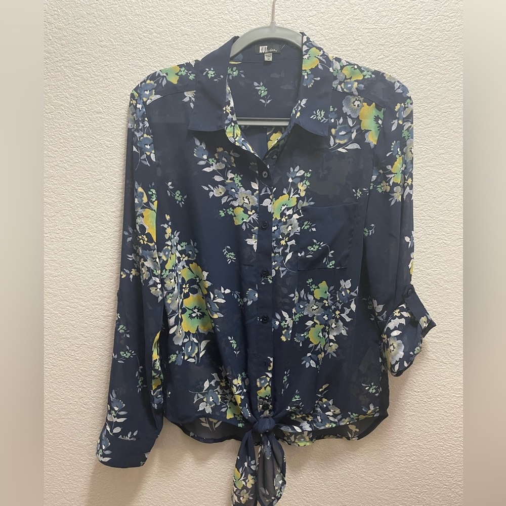 Kut from the Kloth Blouse with Tie Front